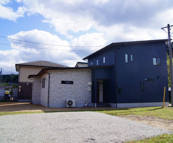 ②